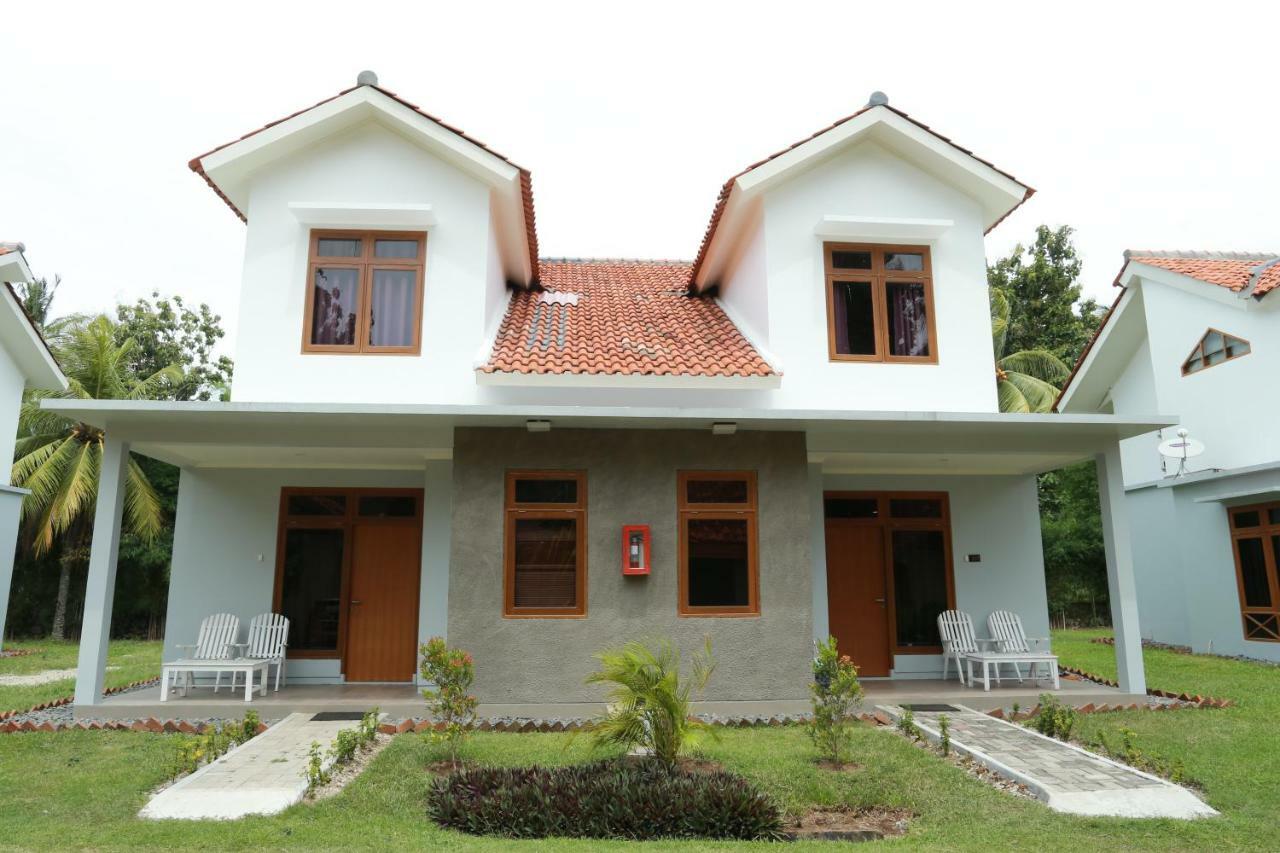 Sanghyang Indah Spa Resort Anyer Exteriör bild